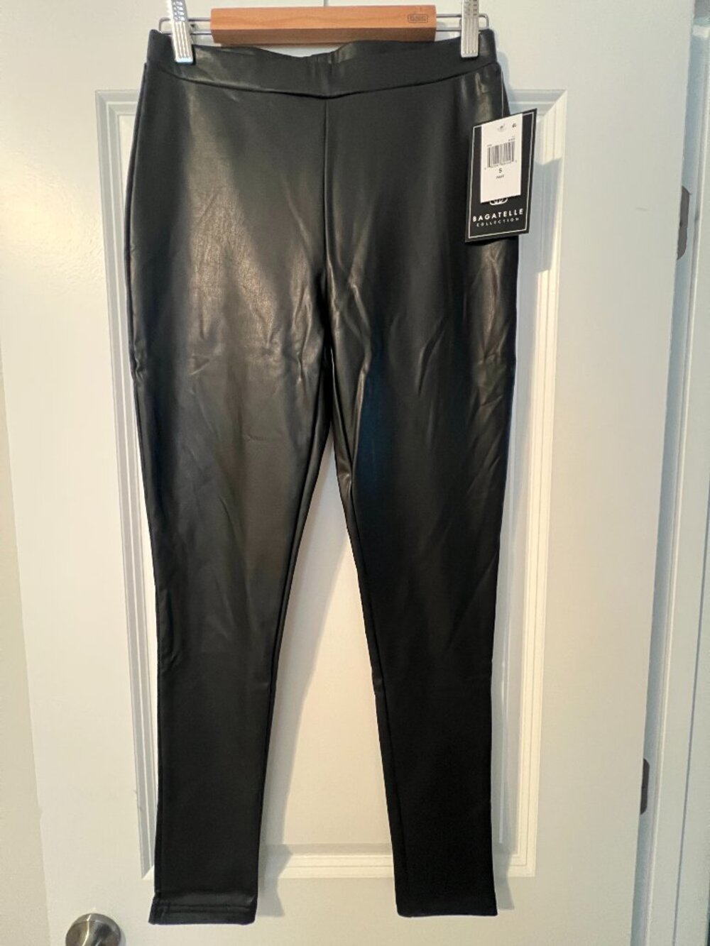 NWT Bagatelle Collection Faux Leather Straight Leg Pants - Black - Size S